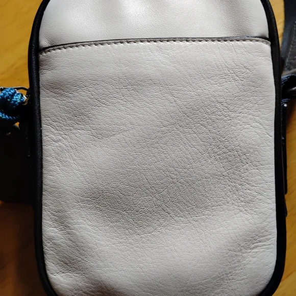 Coach Terrain Colorblock Cream And Black Leather Crossbody
